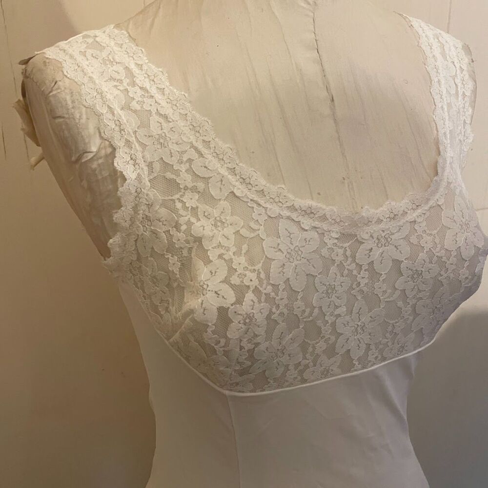Vintage 60s GILBREATH White Nylon LACE Overlay Princess Seam Empire GOWN 34 nos